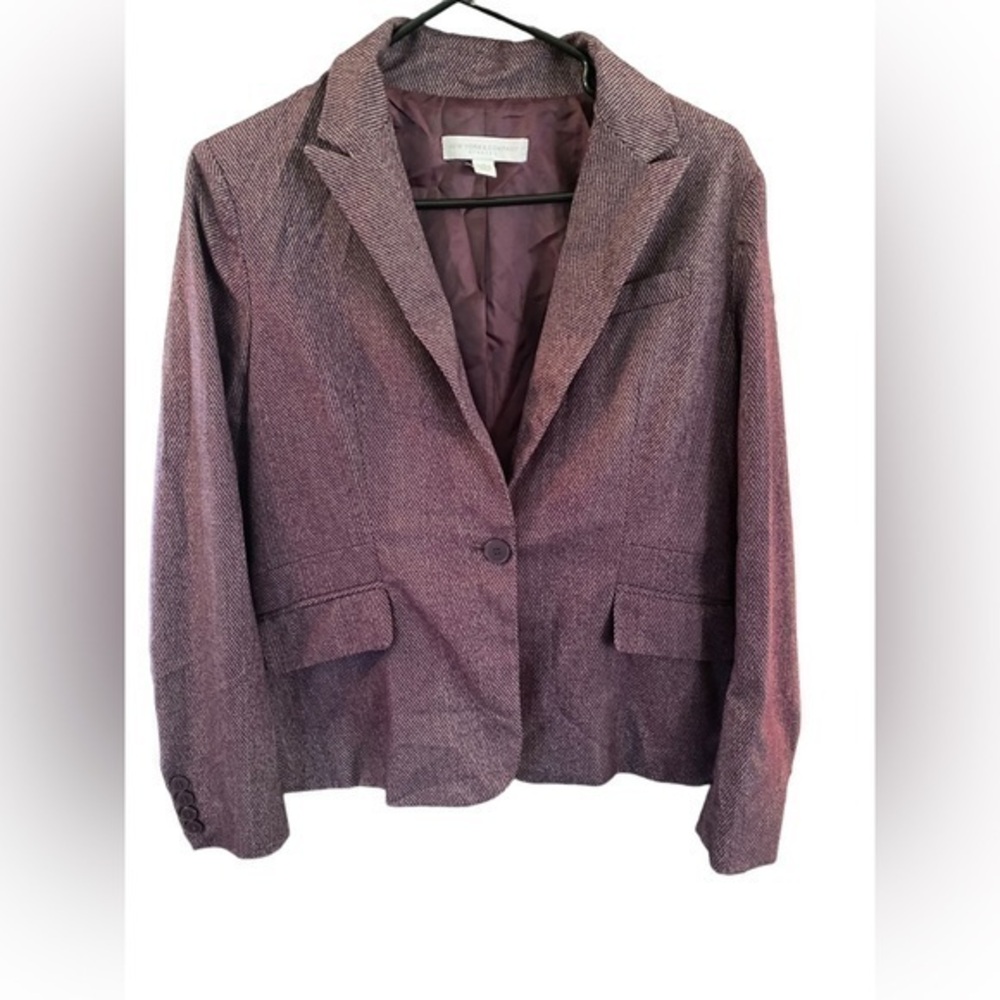 New York & Company mauve stretchy blazer. Suit jacket. Size 10.